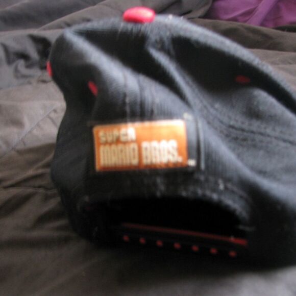 Super Mario Bros. Snap-Back Hat - Picture 3 of 4